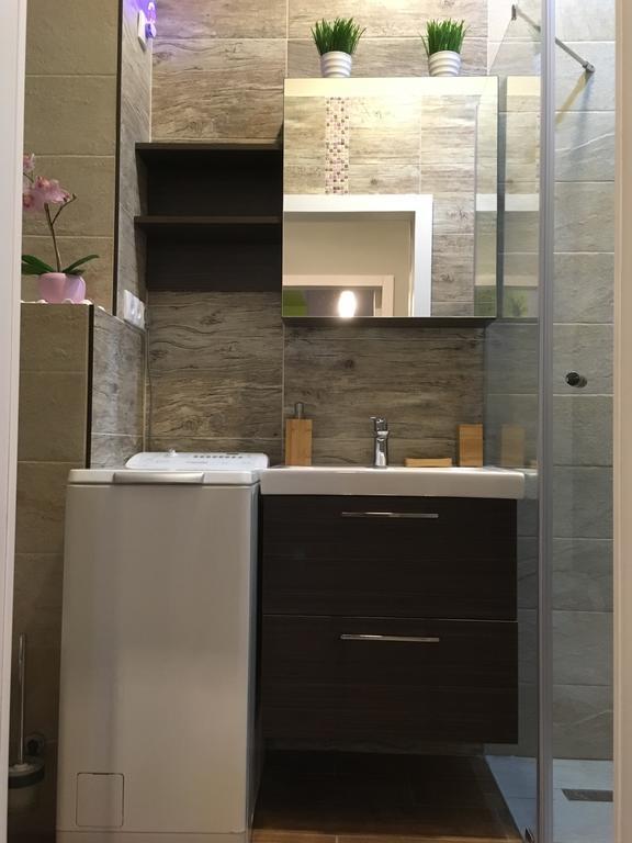Standard Apartment By Hi5 - Feherhajo Budapest Exteriör bild
