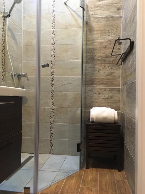 Standard Apartment By Hi5 - Feherhajo Budapest Exteriör bild